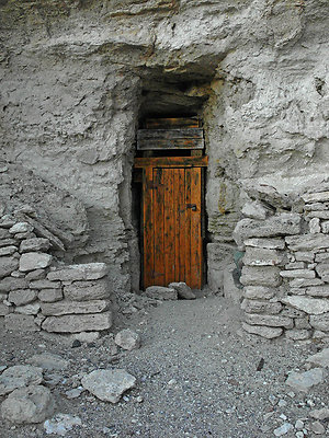 8 Shoshone Cave Dwellings